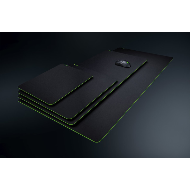 Razer Gigantus V2 - Medium Preto, Verde Tapete Gaming