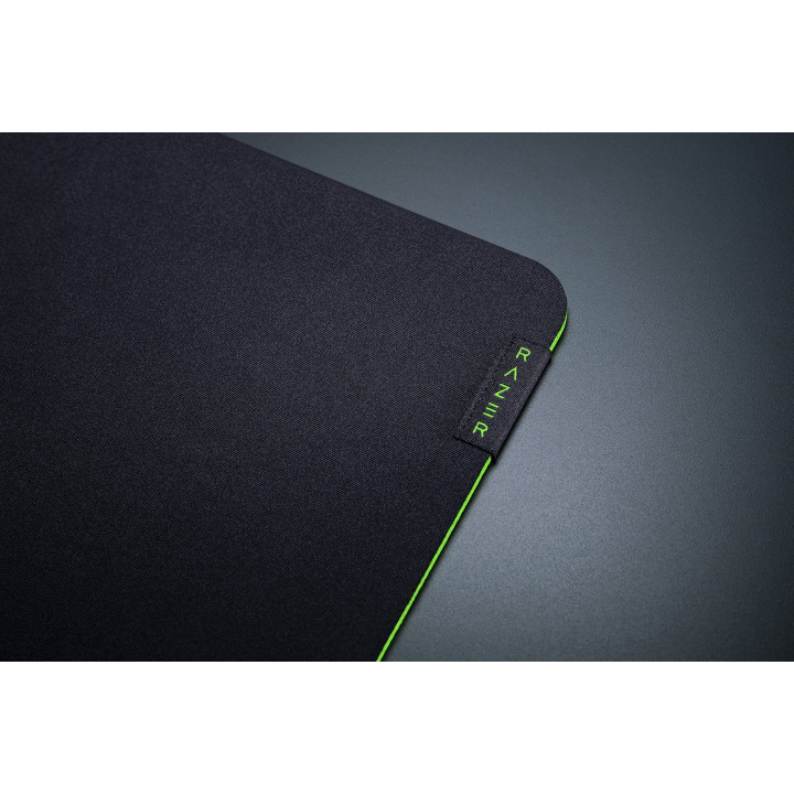 Razer Gigantus V2 - Medium Preto, Verde Tapete Gaming