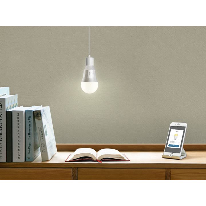 TP-LINK LB100 iluminação inteligente Lâmpada inteligente Branco Wi-Fi