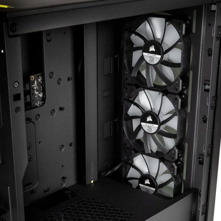 Corsair iCUE 4000X RGB