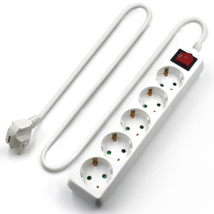 Ewent EW3916 extensão elétrica 1,5 m 5 tomada(s) CA Interior Branco