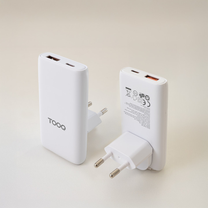TooQ TQWC-GANSL65W1A1C carregador de dispositivos móveis Universal Branco AC Carregamento rápido Interior