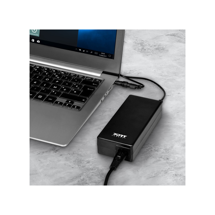 Port Designs 900093-AS adaptador e transformador Interior 90 W Preto