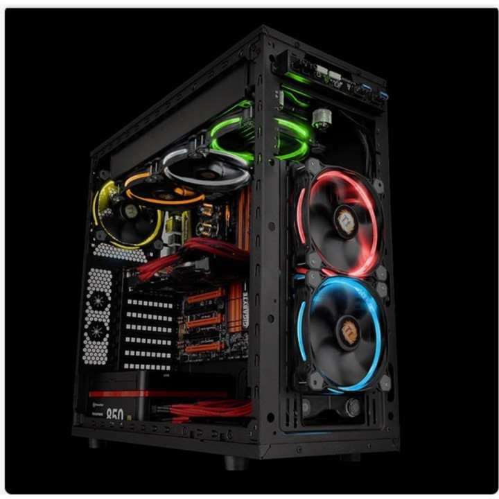 Thermaltake Riing 12 LED RGB 256 Colors High Static Pressure LED